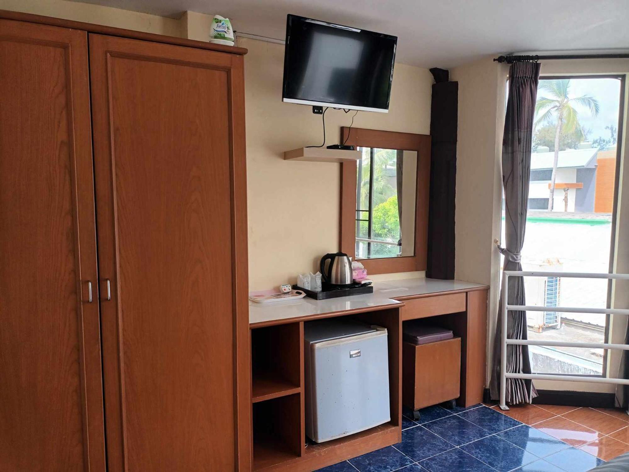 Patong Rose Guest House 50M To Beach מראה חיצוני תמונה