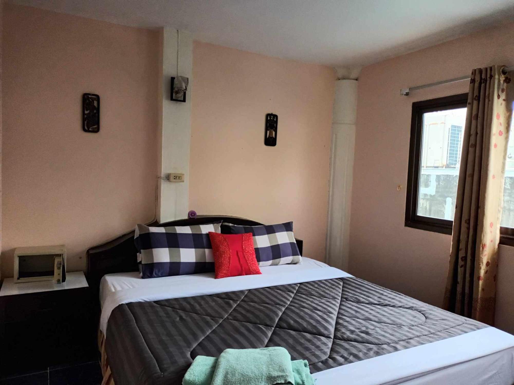 Patong Rose Guest House 50M To Beach מראה חיצוני תמונה