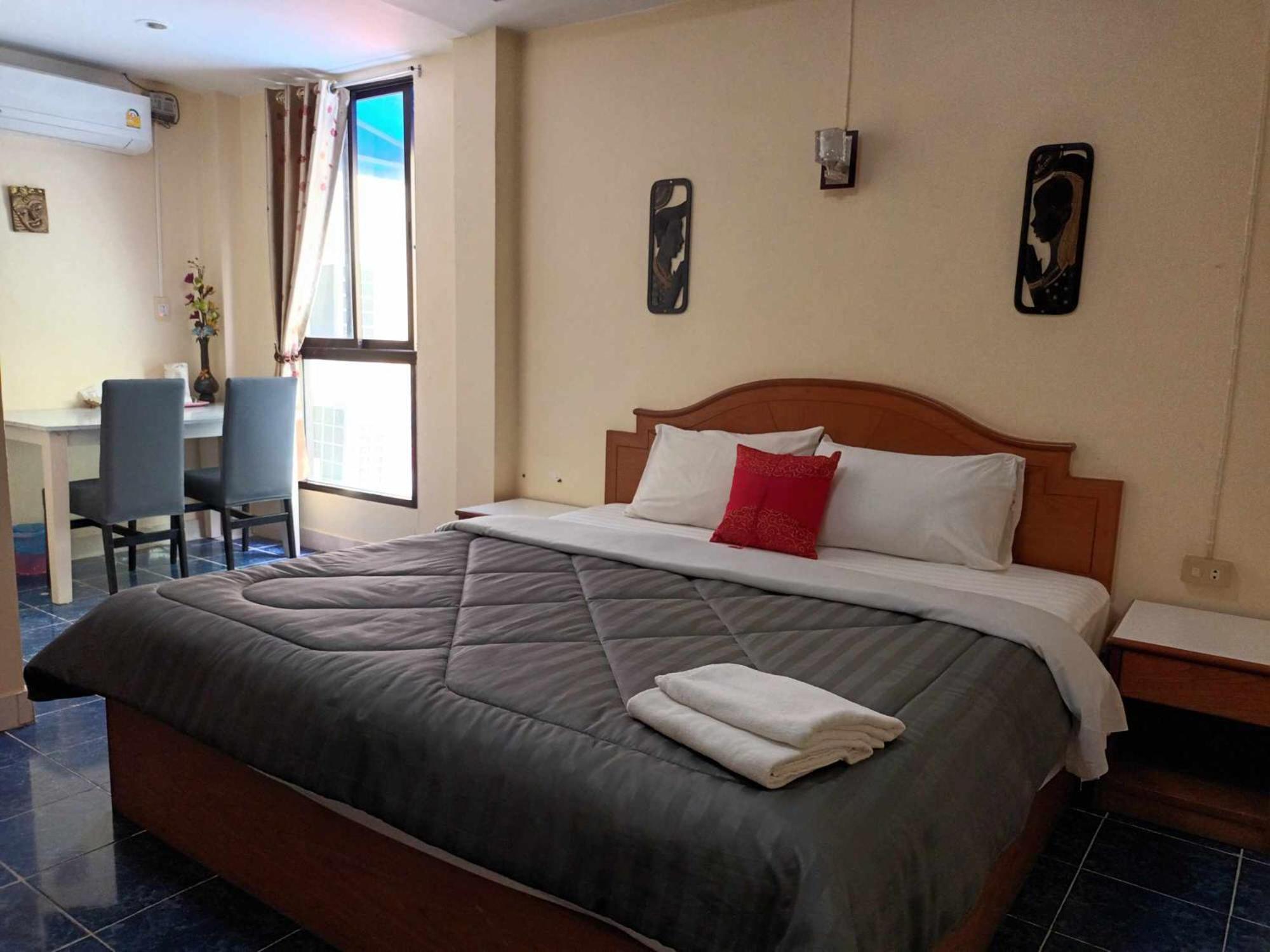 Patong Rose Guest House 50M To Beach מראה חיצוני תמונה