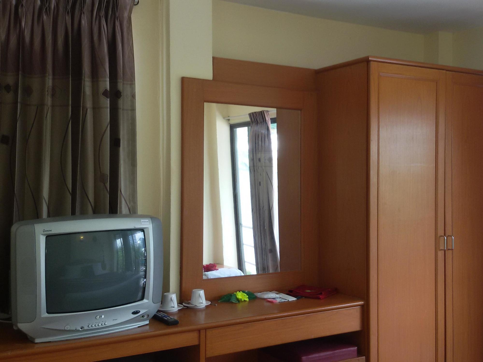 Patong Rose Guest House 50M To Beach מראה חיצוני תמונה